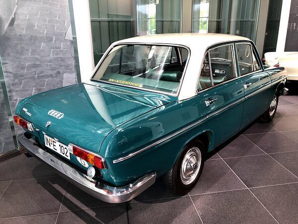 DKW F 102, 1965, Limousine, 4 seats