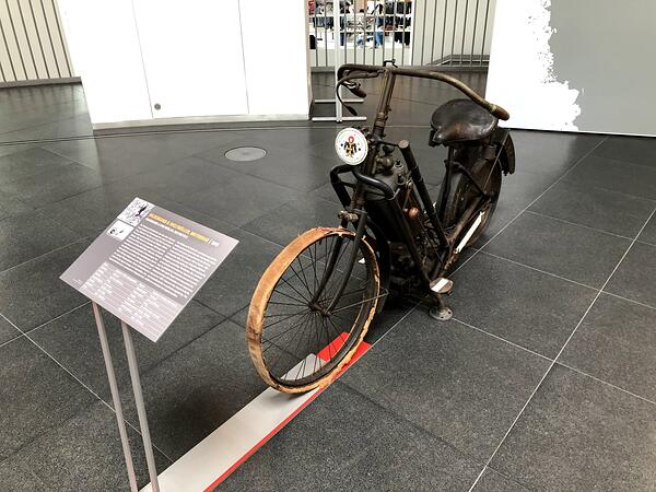 Hildebrand & Wolfmüller, Motorrad, 1895